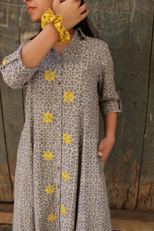 Grey ivory akola print button down dress with appliqué - Sohni