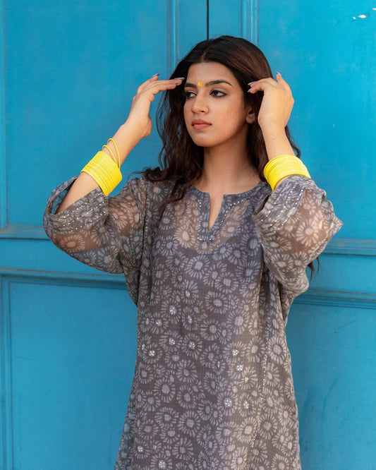 Grey kota kalidaar kurta with shibori dupatta - Sohni