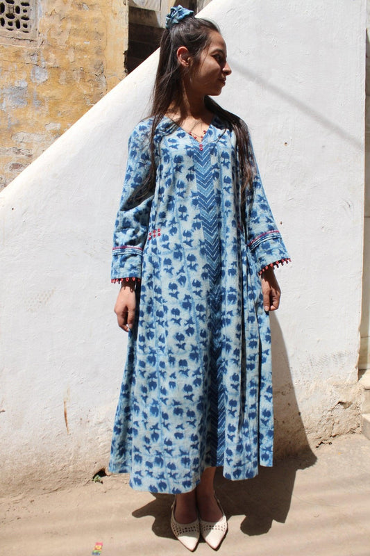 Indigo akola print slub cotton dress with side pleats - Sohni