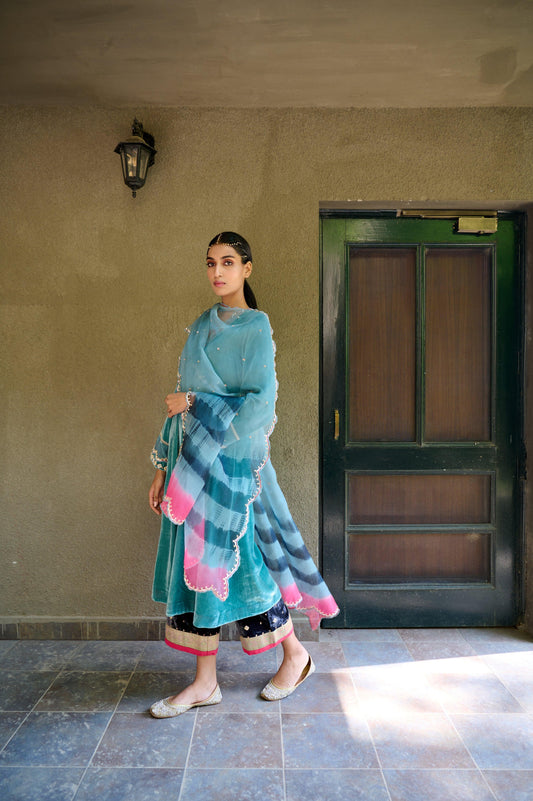 Eggshell blue velvet gathered kurta palazzos set with tie dye dupatta - Sohni